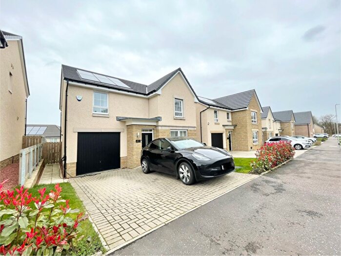 4 Bedroom Detached House To Rent In Noble Drive, Glasgow, G33