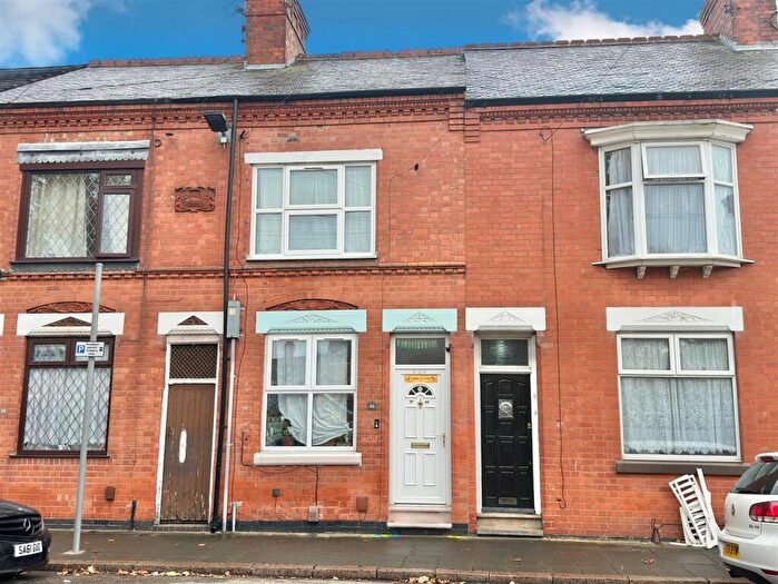 3 Bedroom Terraced House For Sale In Balfour Street, Leicester, LE3