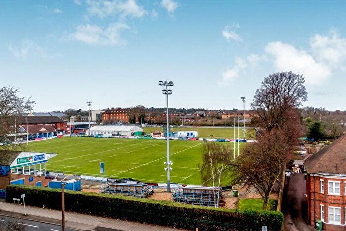 2 Bedroom Apartment For Sale In Bushmead Avenue, Bedford, Bedfordshire, MK40