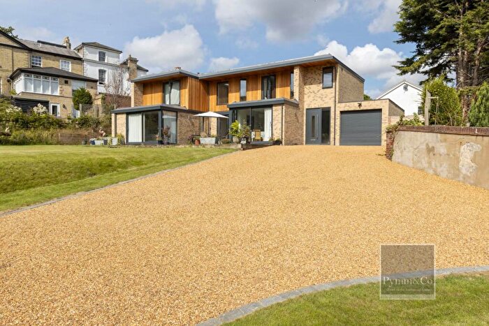 4 Bedroom Detached House For Sale In Southgate Lane, Norwich, NR1