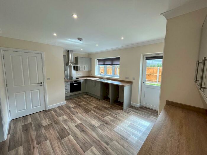 3 Bedroom House To Rent In Globe Street, Methwold, IP26