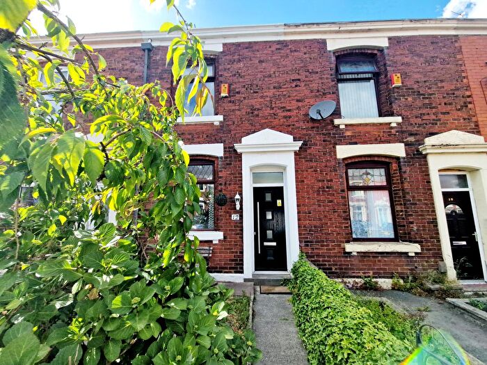2 Bedroom Property To Rent In Kings Bridge Street, Blackburn, BB2