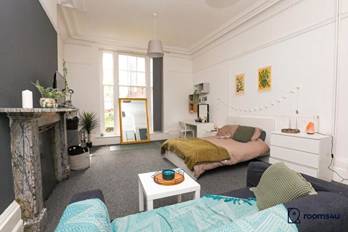 7 Bedroom Town House To Rent In Falkner Square, Liverpool, Merseyside, L8