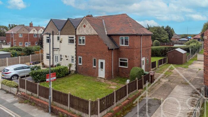 3 Bedroom Semi-Detached House For Sale In West Avenue, South Elmsall, Pontefract, West Yorkshire, WF9