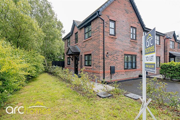 3 Bedroom Semi-Detached House To Rent In Crompton Way, Lowton, WA3