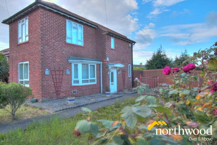 2 Bedroom Flat To Rent In Ullswater Way, Slatyford, Newcastle Upon Tyne, NE5