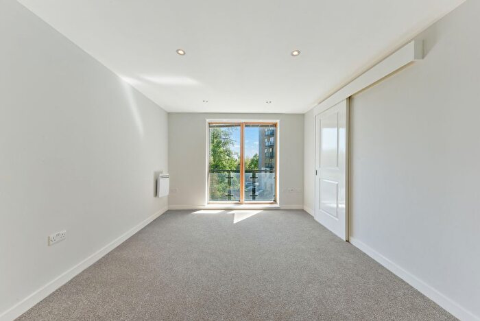 1 Bedroom Flat To Rent In Reed House, , Durnsford Road, Wimbledon, SW19