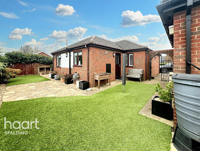 2 Bedroom Detached Bungalow For Sale In Dawsmere Road, Gedney Drove End, PE12