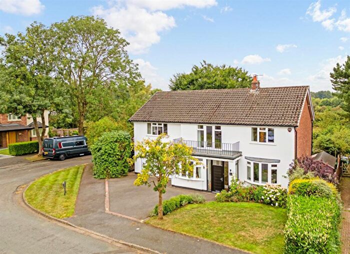 5 Bedroom Detached House For Sale In Haddon Close, Alderley Edge, SK9