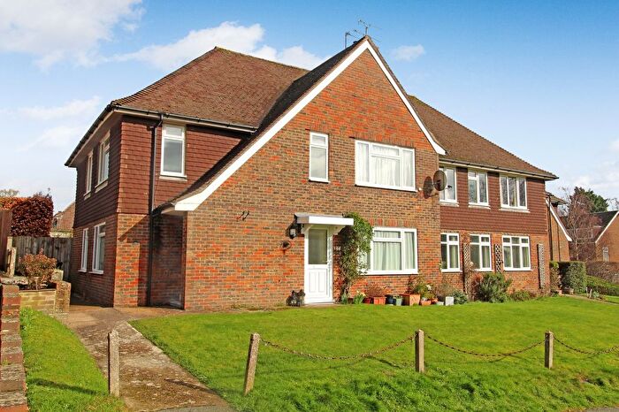 2 Bedroom Flat To Rent In Harlands Road, Haywards Heath, L, RH16