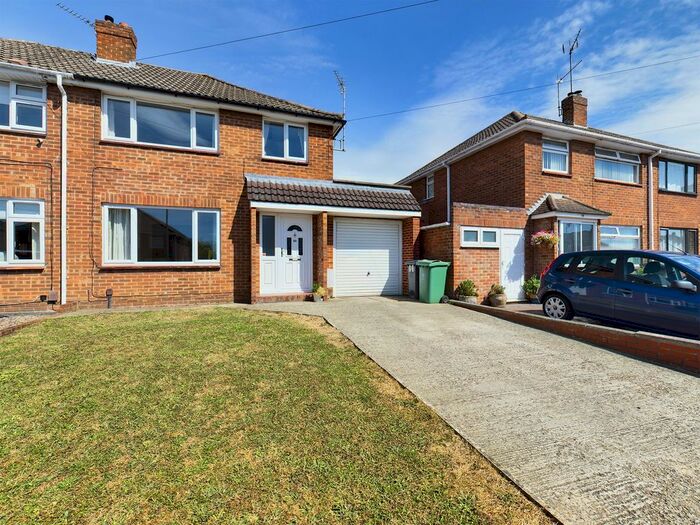 3 Bedroom Semi-Detached House To Rent In Lavington Drive, Longlevens, Gloucester, GL2