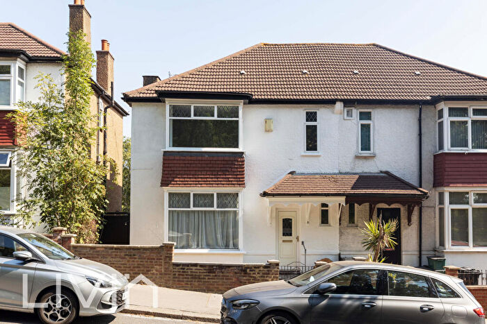 4 Bedroom Terraced House For Sale In Ross Road, South Norwood, SE25