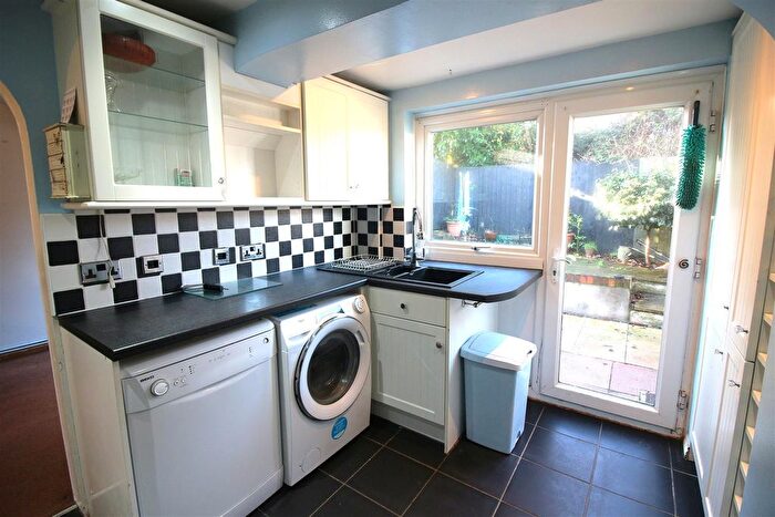 3 Bedroom Terraced House For Sale In Beatrice Gardens, Saltash, PL12