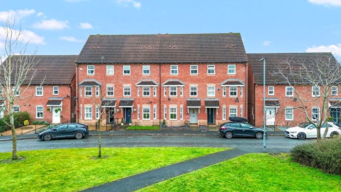 3 Bedroom Terraced House For Sale In Templeton Drive, Fearnhead, WA2