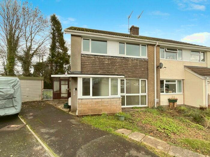 3 Bedroom Semi-Detached House For Sale In Fairfax View, Raglan, NP15