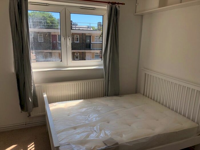 3 Bedroom Flat To Rent In Key Close, London, E1
