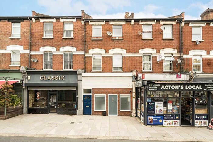 2 Bedroom Flat For Sale In Churchfield Road, Acton, W3