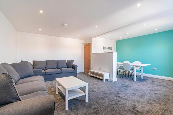 7 Bedroom Maisonette To Rent In £pppw - Oakland Road, Jesmond, NE2