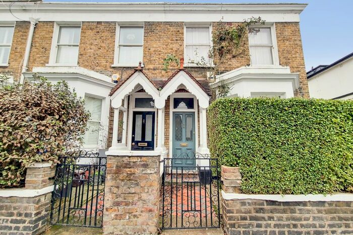 4 Bedroom Semi-Detached House To Rent In Gladstone Road, Wimbledon, London, SW19