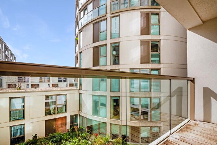 1 Bedroom Flat To Rent In Millharbour, Lanterns Court, Canary Wharf, London, E14