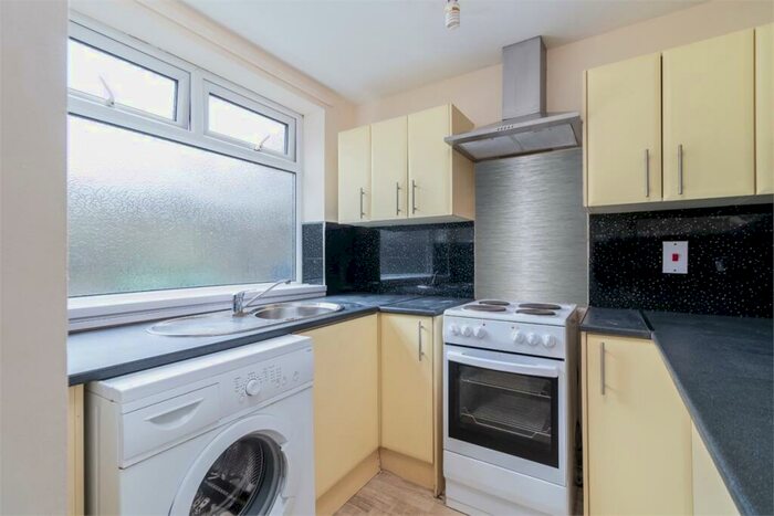 Studio To Rent In Whickham Street East, Nr St Peters Campus, Sunderland, SR6