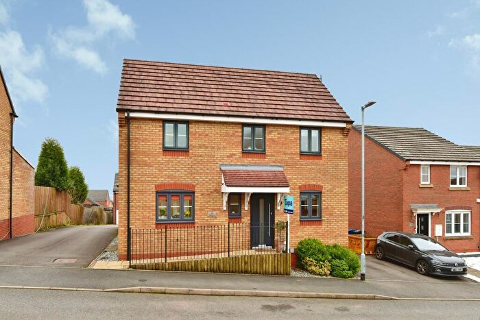4 Bedroom Detached House For Sale In Canary Grove, Wolstanton, Newcastle Under Lyme, ST5