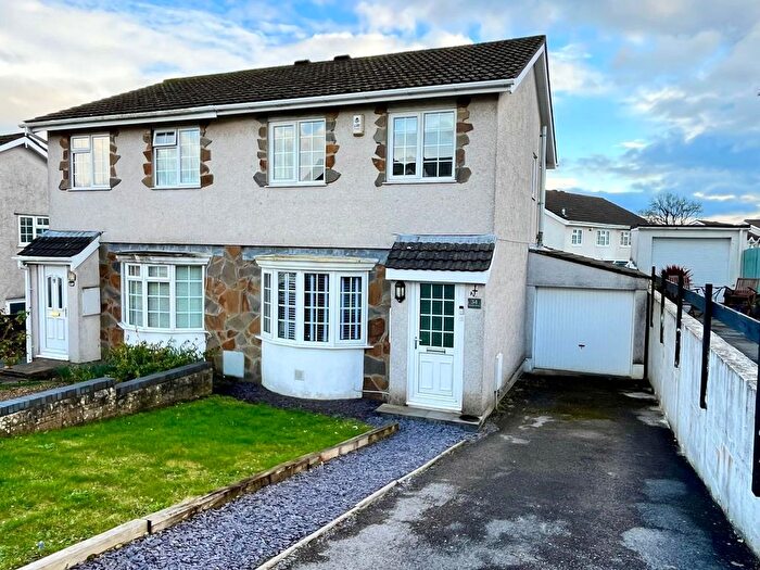 3 Bedroom Semi Detached House For Sale In Maple Drive, Brackla, Bridgend, Bridgend County., CF31
