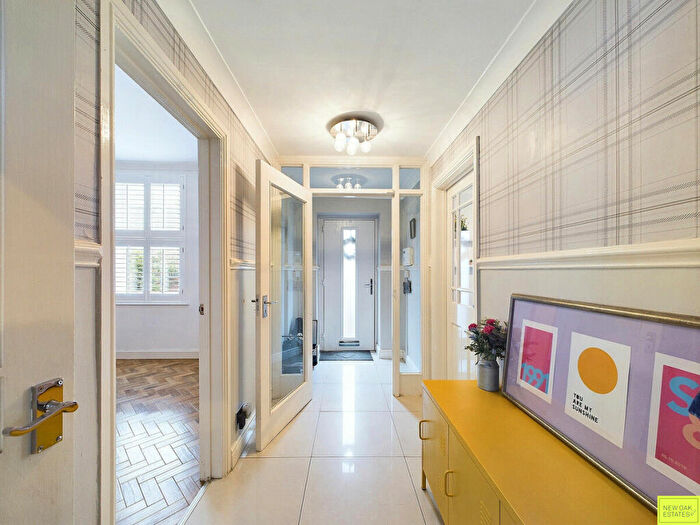 5 Bedroom Detached House For Sale In High Street, Stonebroom, DE55