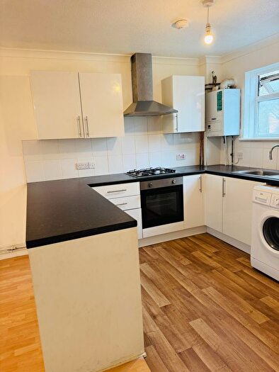 2 Bedroom Flat To Rent In Elms Lane, Wembley, HA0