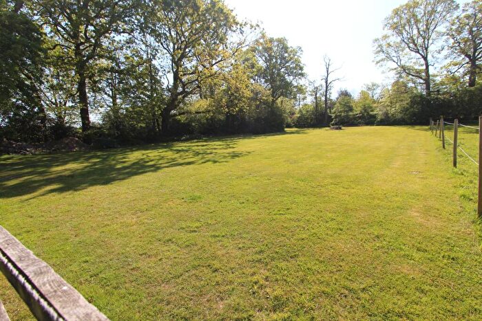 2 Bedroom Detached Bungalow For Sale In Reading Room Lane, Curdridge, SO32