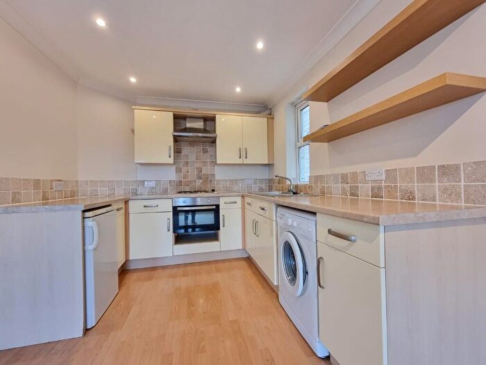 2 Bedroom Flat To Rent In Daniel Hill Mews, Sheffield, S6