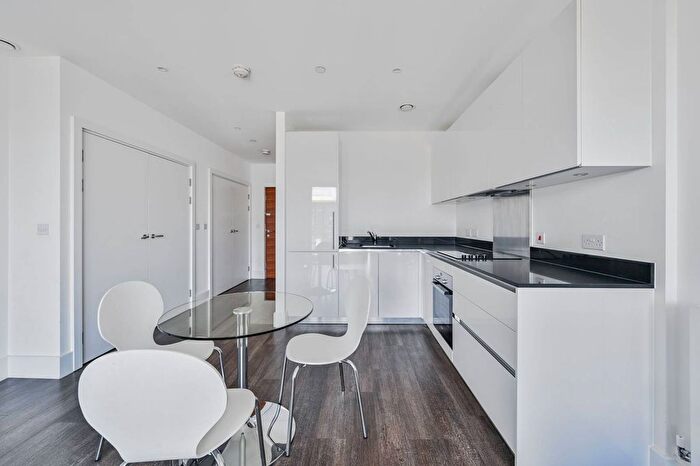 1 Bedroom Flat To Rent In Compton House, Woolwich Riverside, London, SE18