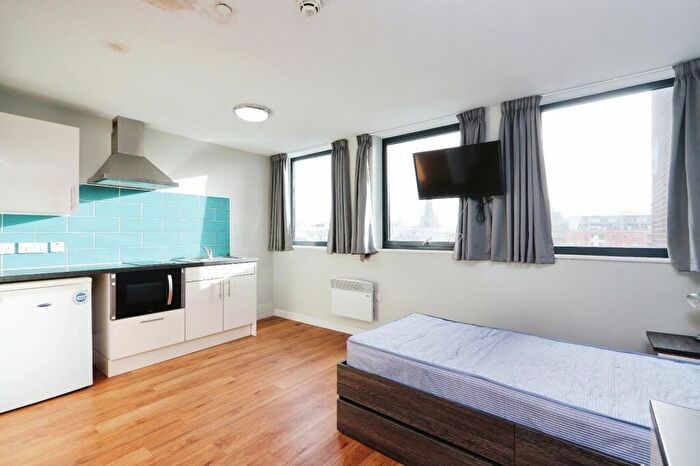 1 Bedroom Apartment For Sale In Queen Street, Sheffield, South Yorkshire, S1