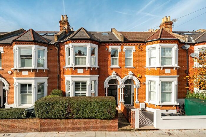 2 Bedroom Flat For Sale In Foxbourne Road, Balham, SW17