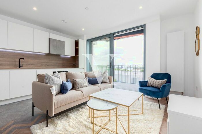 1 Bedroom Flat To Rent In Skyline Apartments, Makers Yard, London, E3