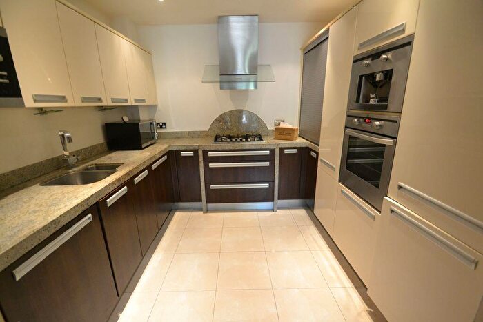 2 Bedroom Flat To Rent In Bloomsbury Mansions, Widmore Road, Bromley, BR1