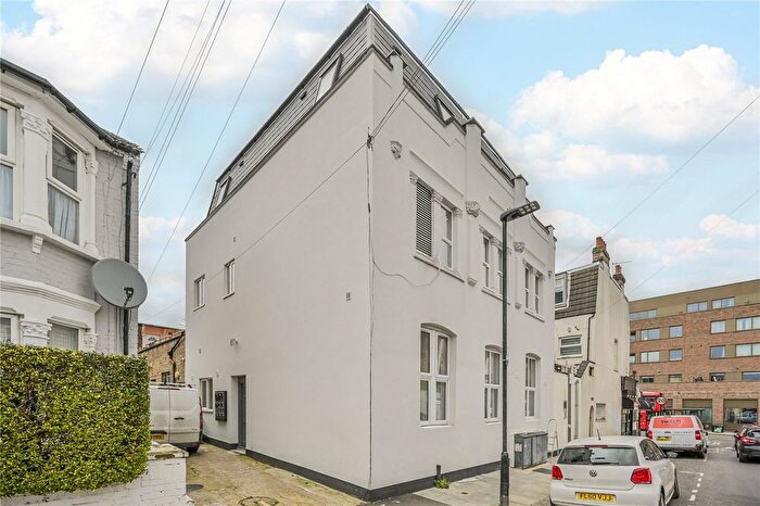 End Terrace House For Sale In Beresford Road, Harringay Ladder, London, N8