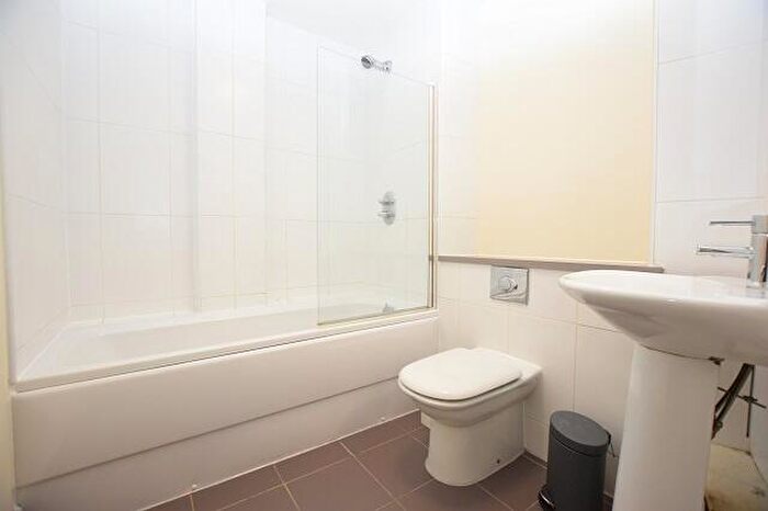 2 Bedroom Apartment To Rent In Metis, Scotland Street, S3