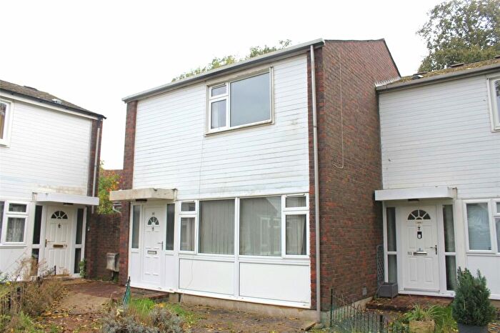 3 Bedroom End Of Terrace House For Sale In Carmarthen Close, Farnborough, Hampshire, GU14
