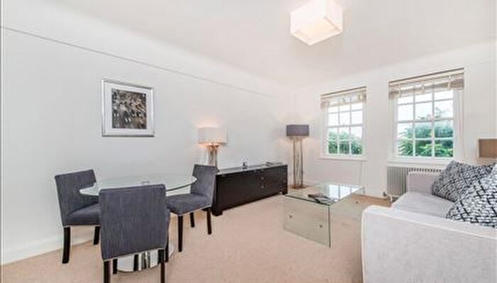 1 Bedroom Flat To Rent In Pelham Court, Fulham Road, Chelsea, SW3