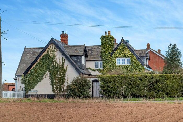 5 Bedroom Detached House For Sale In Hargham Road, Shropham, Attleborough, NR17