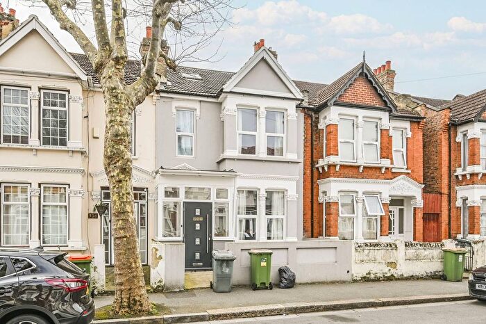 4 Bedroom Property For Sale In Strone Road, Upton Park, London, E12