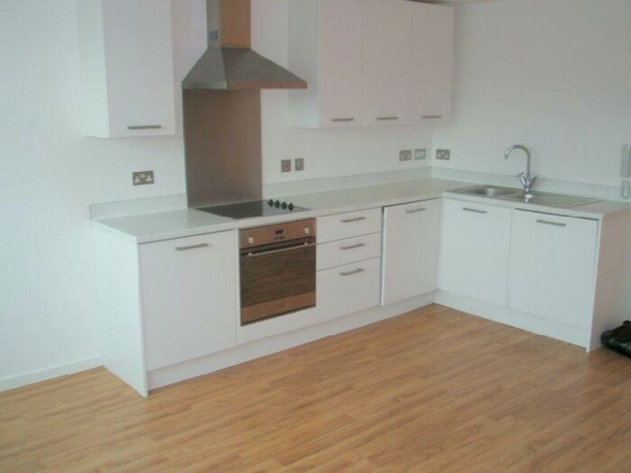 1 Bedroom Apartment To Rent In Marco Island, Huntingdon Street, NG1