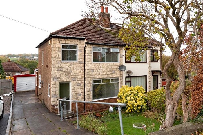 3 Bedroom Semi-Detached House For Sale In Woodhill Road, Cookridge, Leeds, LS16