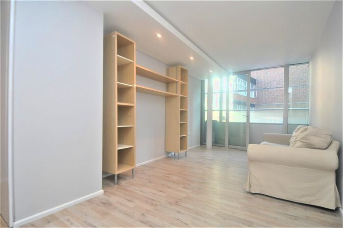 1 Bedroom Flat To Rent In The Grove, London, E15