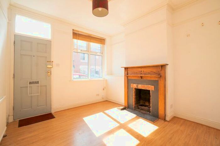 2 Bedroom Terraced House To Rent In Montague Road, Clarendon Park, Leicester, LE2