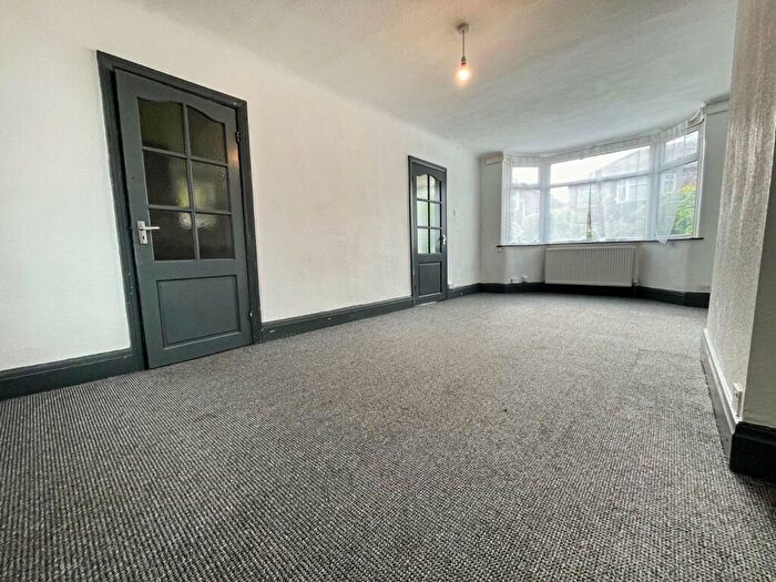 3 Bedroom Semi-Detached House For Sale In Wycombe Avenue, Manchester, Greater Manchester, M18