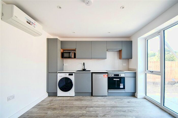 1 Bedroom Flat To Rent In Mowbray Road, Cambridge, CB1