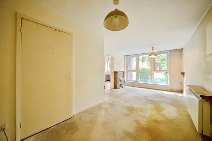 1 Bedroom Flat For Sale In Nether Street, London, N3