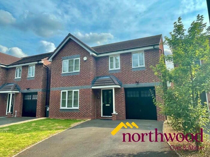 4 Bedroom Detached House To Rent In Woodland Mews, Great Barr, Birmingham, B42